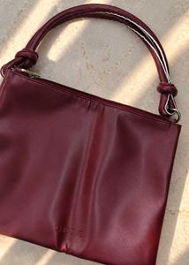 Chic Clinique Clutch Bag