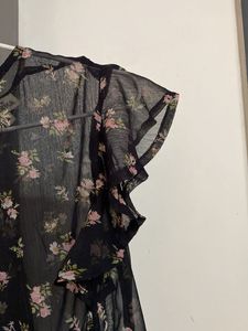 Floral Print Ruffle Sleeve Top