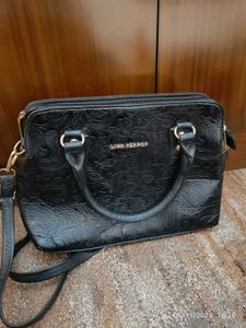 Lino Perros Handbag(3 big compartment )