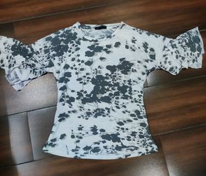 Stylish Grey and white casual top