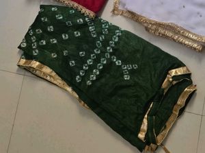 #Navratri Vibrant Yellow &amp; Green Lehenga Choli Set