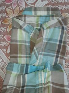 Men's Plaid Button-Up Shirt