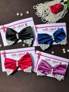 Set of 4 Handmade Pearl Bow Clips