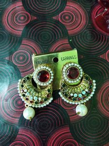 Lovely Fancy Party Wear Earring
