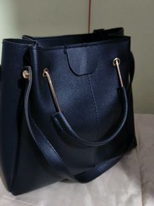 Stylish Black Handbag