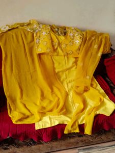Beautiful Yellow Kurta Set chudidar model styl