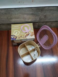 Multi-Compartment Spice Box