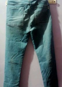 SALE 🔥🔥fitted stretchable cargo Jeans