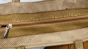 Metro Handbag