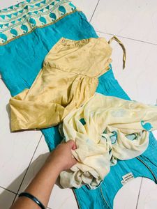 Blue Sleeveless Kurta With Dupatta And Pant