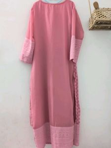 🌸Elegant Pink Chikankari Kurta Set