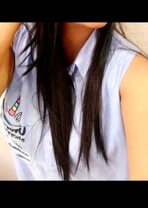 Sleeveless Collared Shirt with Graphic Print