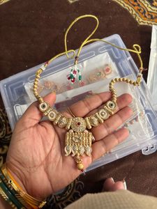 Exquisite Kundan &amp; Pearl Necklace Set