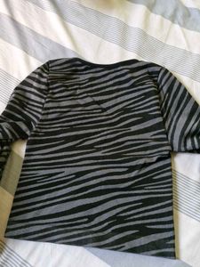 Stylish Zebra Print Long Sleeve Top
