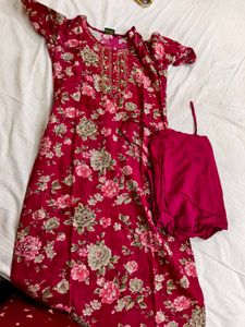 Beautiful Floral Print Kurta Set
