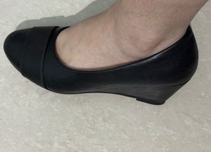 Black Ballet Flats