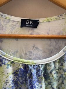 Floral Print 3/4 Sleeve Top