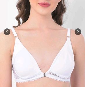 Comfortable White Everyday Bra(fixed price)