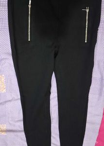 Zara Black Skinny Pants with Zippers +🎁