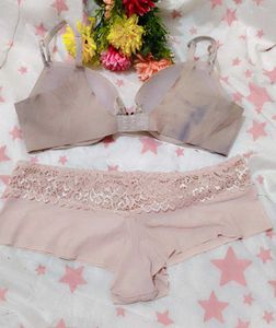 Lace Trimmed Lingerie Set