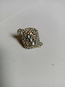 Sparkling Rhinestone Brooch