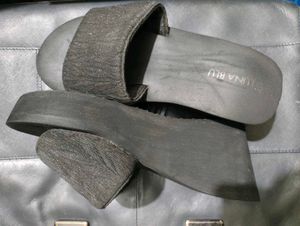 Lightweight Heel Slippers With Sparkling Strap