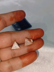 Rosegold Traingle Shape Diamond Earrings