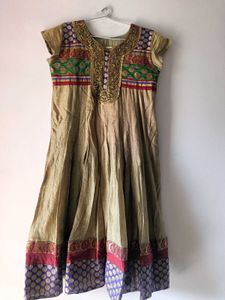 Elegant Kurta with Intricate Neckline