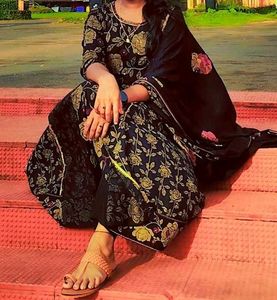 Black kurta set