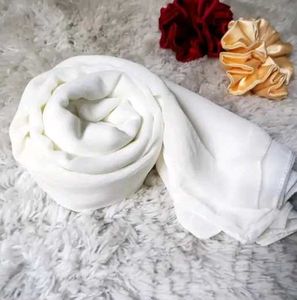 Elegant Georgette White Stole/Hijab🧕🏻