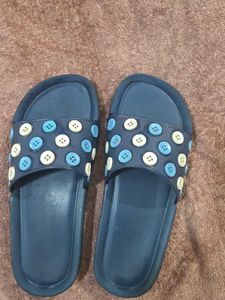 Cute Button Detail Flip Flops