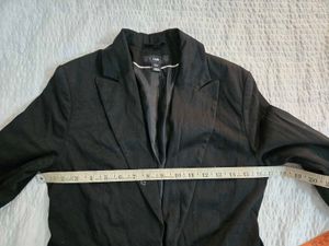 H&amp;M Classic Black Blazer bust 34