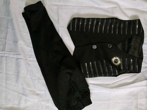 blazer and   pant partywear  for 3 to 5. ye