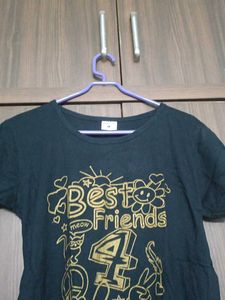 Black "Best Friends 4 Life" Graphic Tee