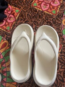 Comfortable White Flip Flops