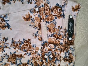 Floral Print capri heavy material