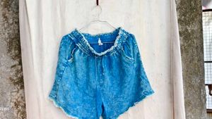 I. Blue Denim Ruffled Shorts