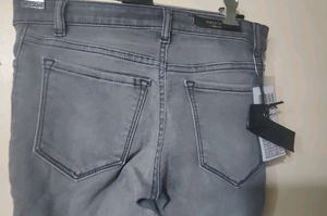 Tokyo Talkies. Women's Casual Jean's. New With Tag