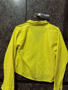 Chic Yellow Floral Button-Up Shirt
