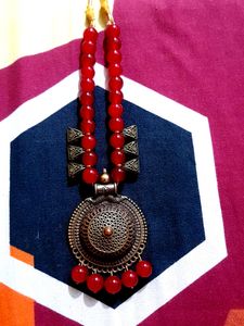😍 Pretty 🌹Red Colour Neckace With Ear Rings!