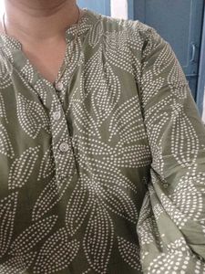 Green Leaf Print Kurta Set
