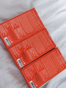 Dot &amp; Key Tinted Sunscreen SPF 50+ shade 5,5,7