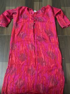 Vibrant Pink & Red Tie-Dye Kurta
