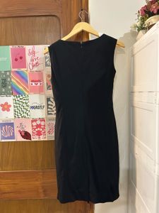 Chic Black Ruched Sheath Dress