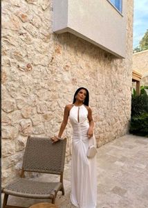 white bodycon maxi dress