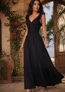 Elegant Black Maxi Dress