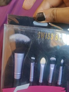 Swiss Beauty 5-Piece Makeup Brush Set