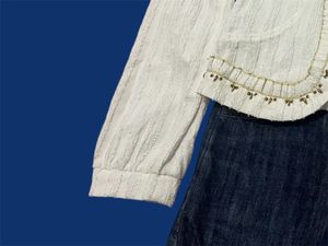 White waist coat