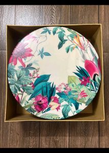 FAYS luxury gifting floral cake stand