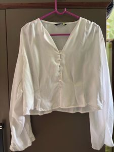 Chic White V-Neck Blouse